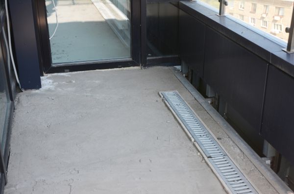 Cost of Veranda Drain Installation in Clarksville